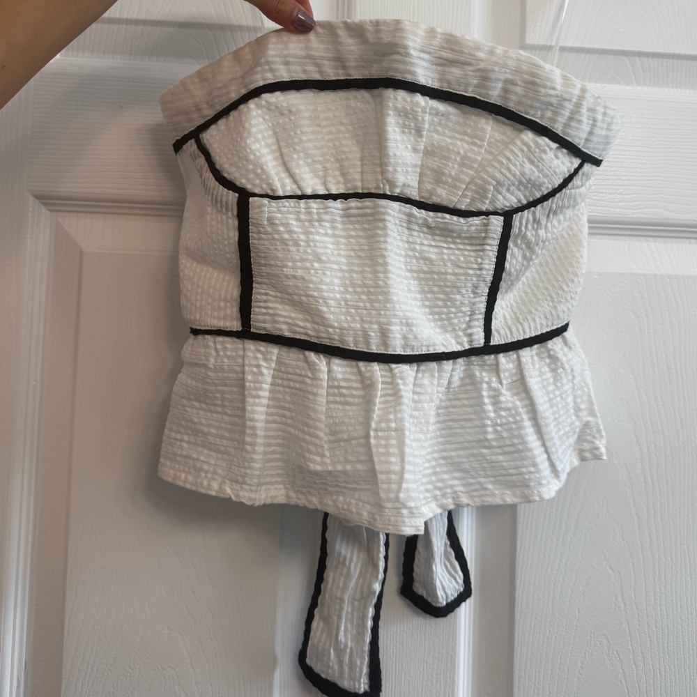Free People White and Black Crop Top- never worn